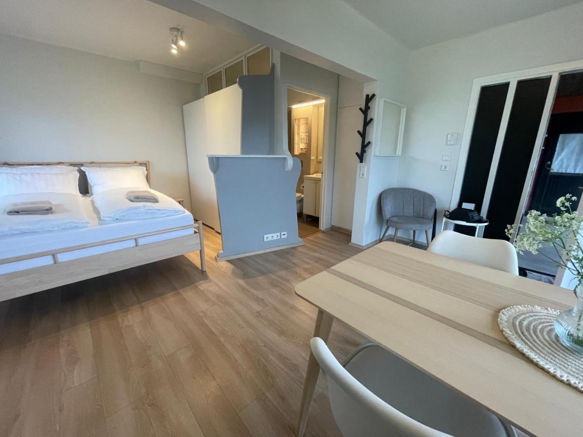 הוואגרדי Cosy Studio Apartment מראה חיצוני תמונה